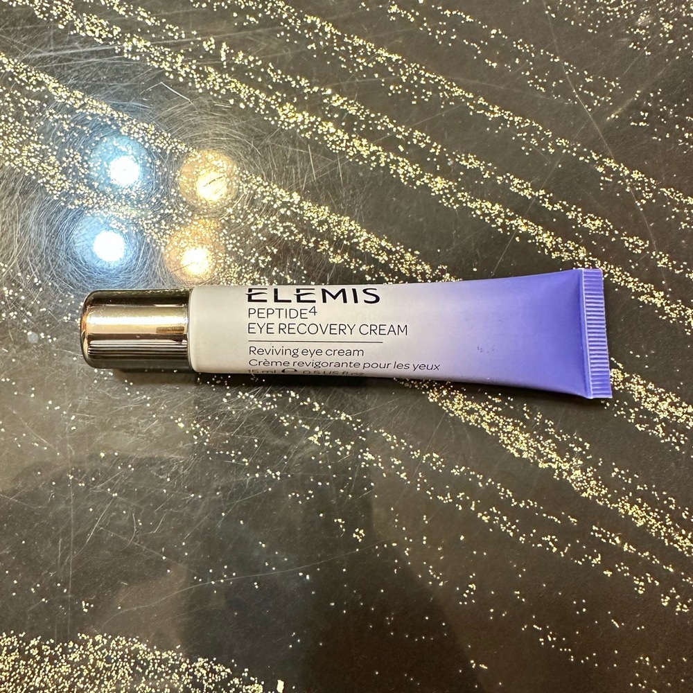 ELEMIS Peptide4 Eye Recovery Cream in Purple and Silver